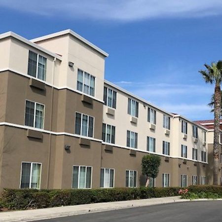 Holiday Inn Express & Suites Tracy By Ihg Экстерьер фото