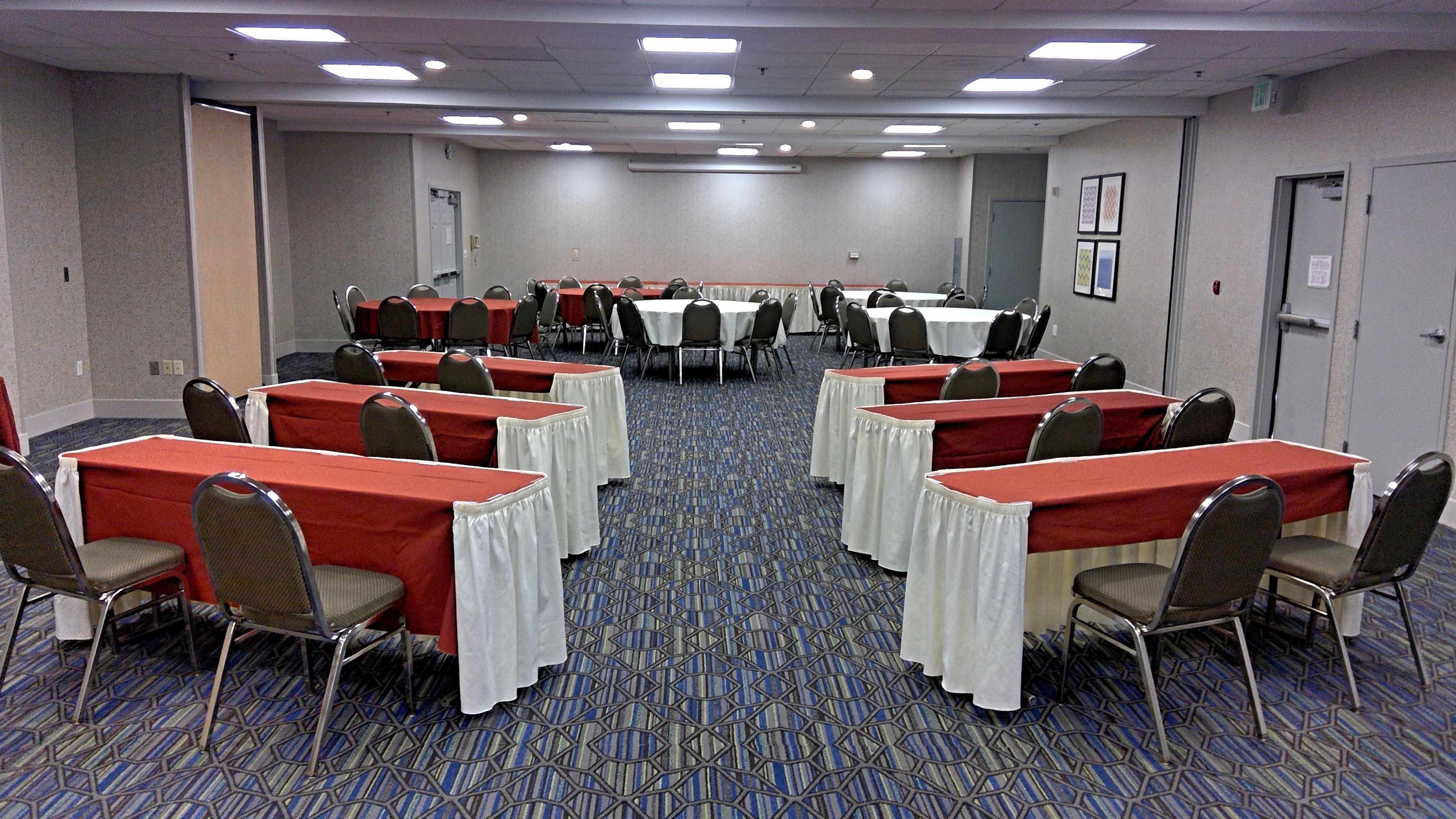 Holiday Inn Express & Suites Tracy By Ihg Экстерьер фото