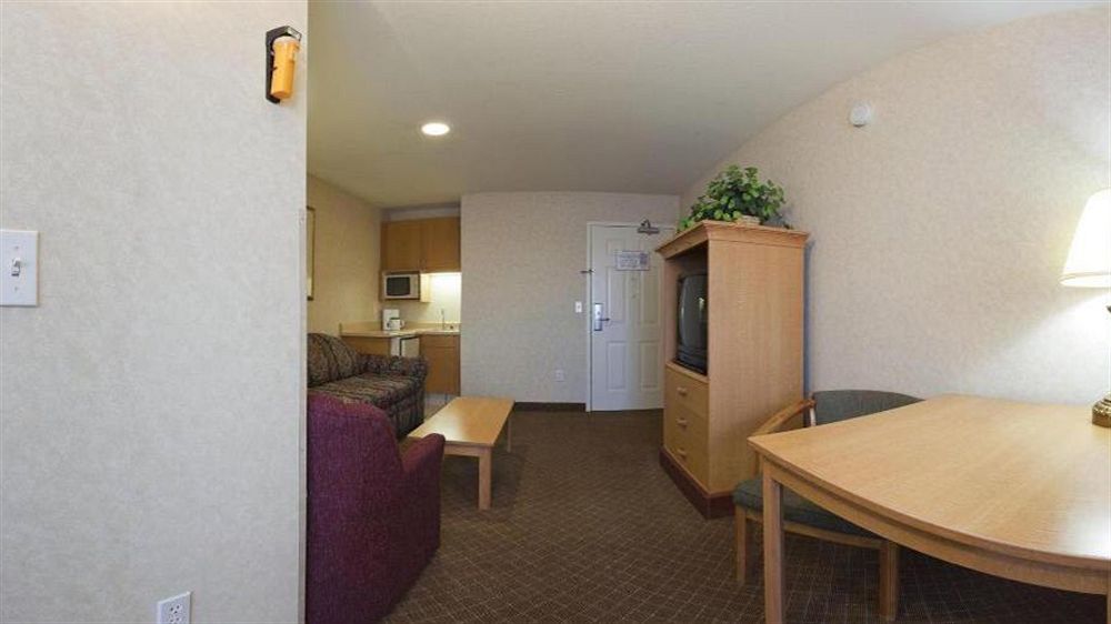 Holiday Inn Express & Suites Tracy By Ihg Экстерьер фото